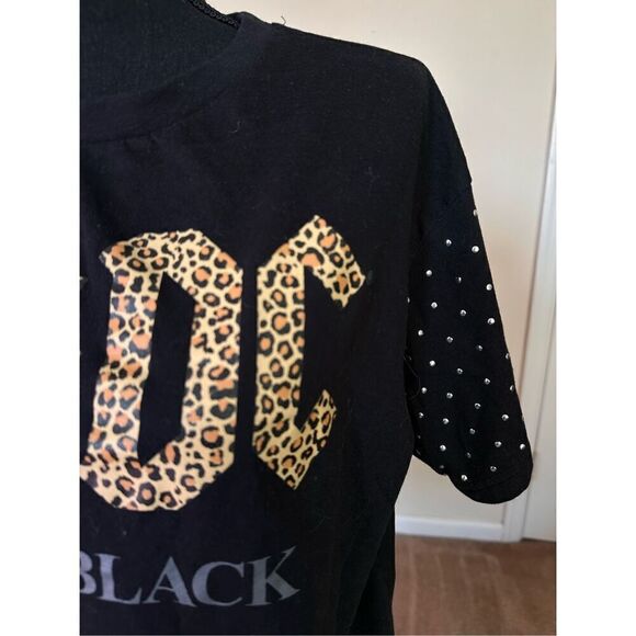 AC⚡️DC Black & Leopard Print Short Sleeved Cropped T-Shirt Back in Black Bedazzl - Picture 4 of 6